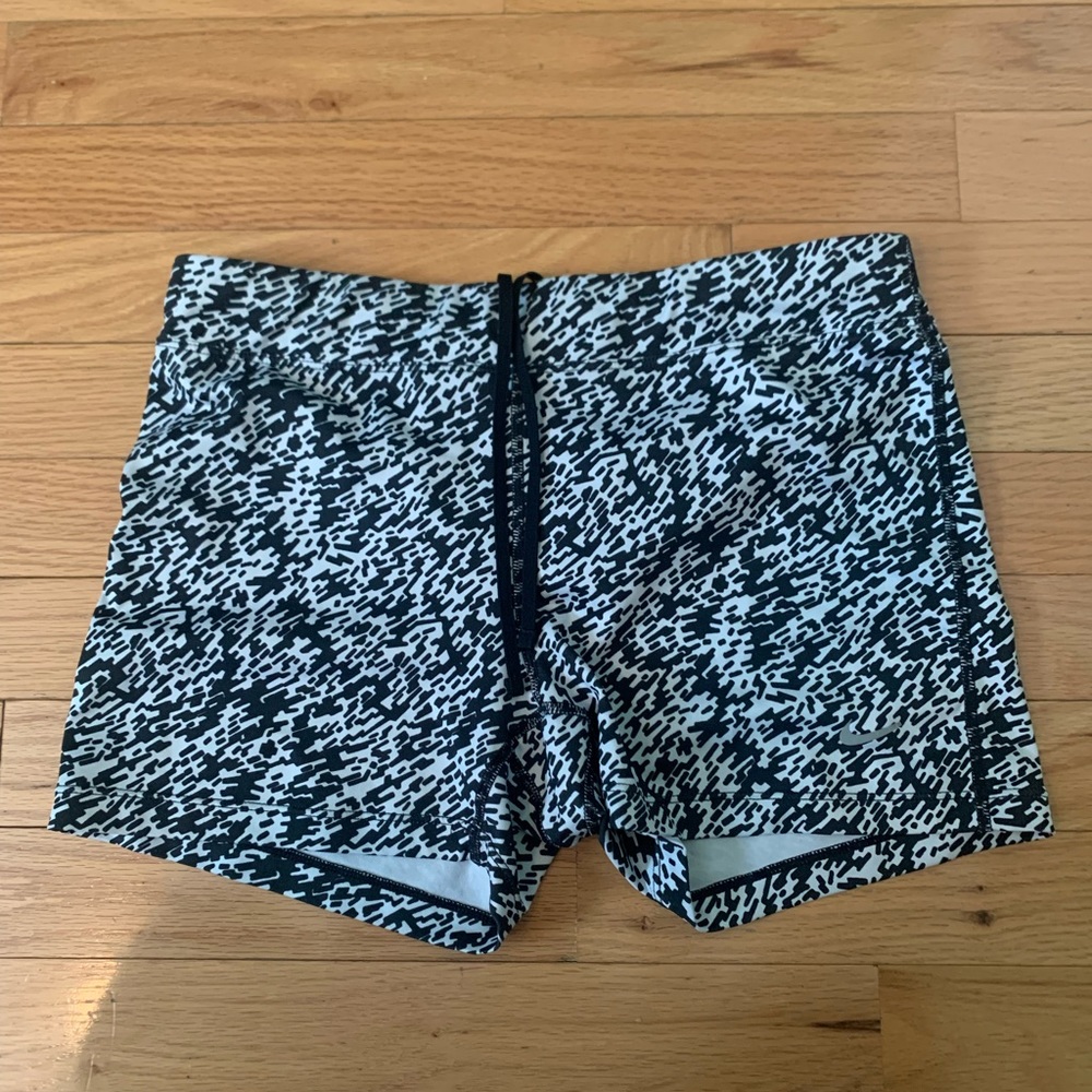 Dri-FIT Nike Pro